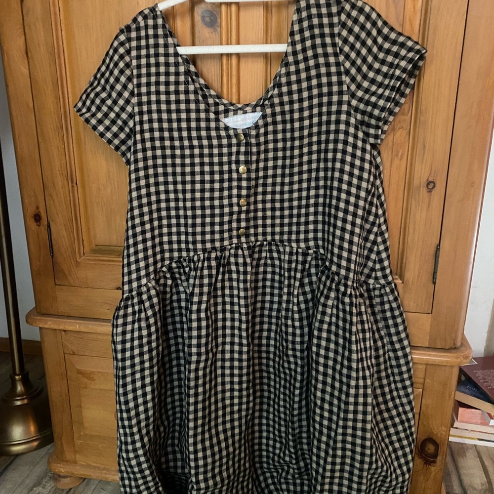VOLUME-3 dress brand new, size M in mid sand Gingham - Picture 4 of 5